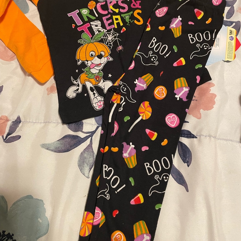 New 12-18 Months Girls Glow in the Dark Paw Patrol Halloween PJ’s